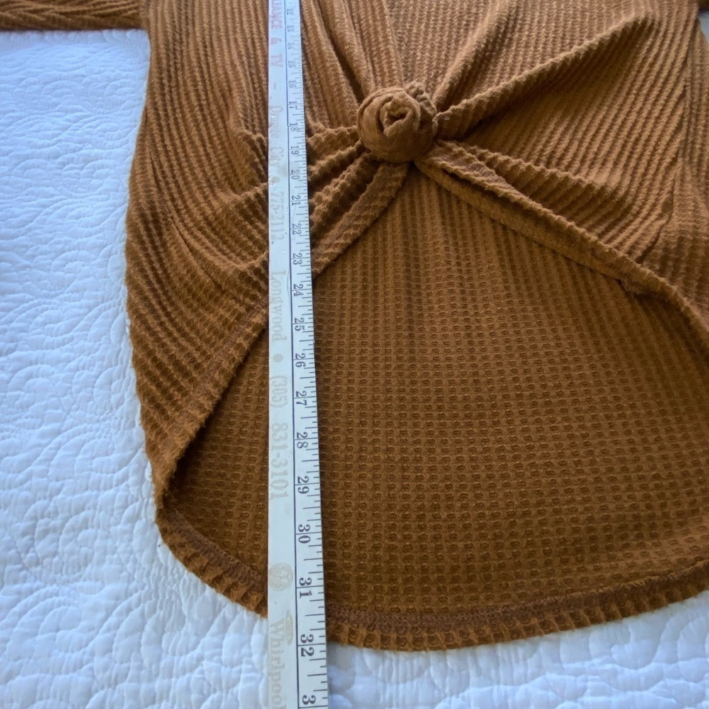 Mudd Waffle Knit Long Sleeve Knotted Front Cozy Chestnut Brown Top Size XL - Picture 12 of 12